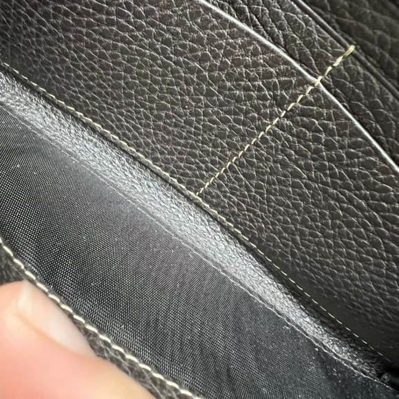 100% Authentic Gucci Leather Wallet - Picture 16 of 16